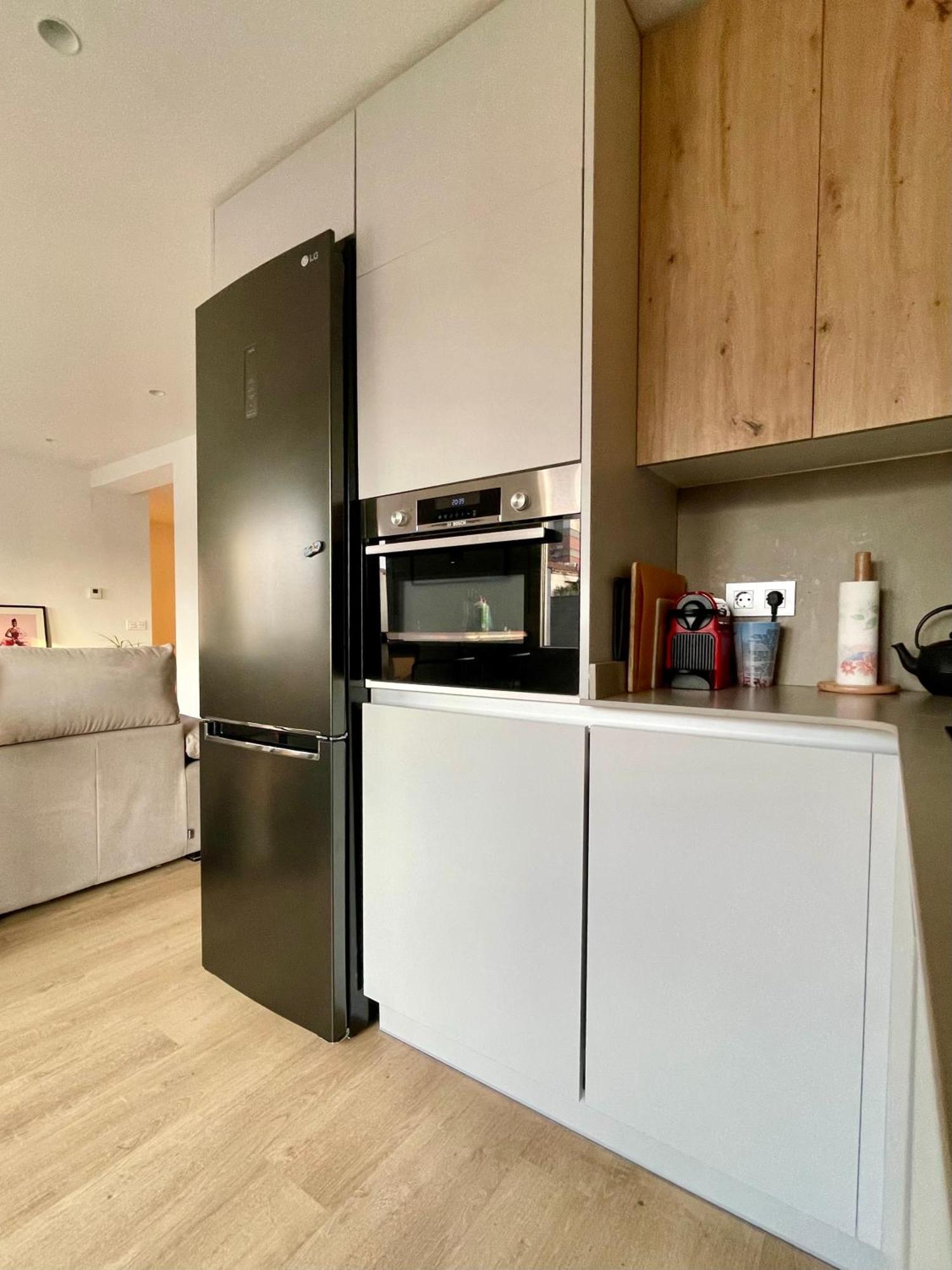 Piso De 2 Habitaciones En Centro, Zona Muy Tranquila Con Playa A 2 Min Andando Gijon Ngoại thất bức ảnh